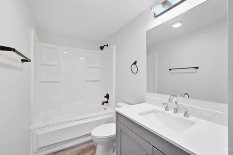 Bath - 1852 Lewiston Ct, Forest Park, OH 45240 photo 1 of 8