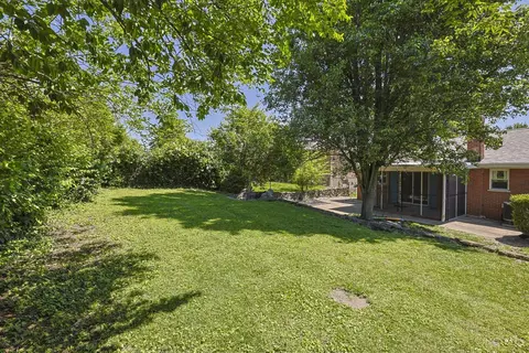 Exterior - 595 Libbejo Dr, Cincinnati, OH 45233 photo 12 of 16