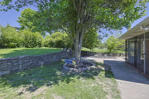 Exterior - 595 Libbejo Dr, Cincinnati, OH 45233 photo 13 of 16