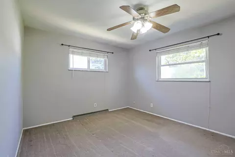 Bedroom - 595 Libbejo Dr, Cincinnati, OH 45233 photo 1 of 8