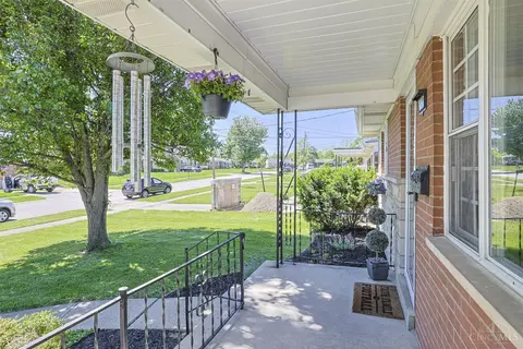 Exterior - 595 Libbejo Dr, Cincinnati, OH 45233 photo 4 of 16