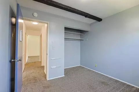 Bedroom - 595 Libbejo Dr, Cincinnati, OH 45233 photo 4 of 8