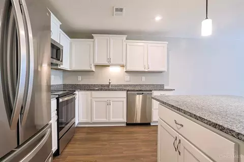 Kitchen - 4285 Value Springs Dr, Cincinnati, OH 45245 photo 5 of 5