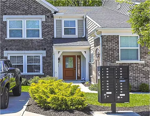 Exterior - 4285 Value Springs Dr, Cincinnati, OH 45245 photo 2 of 4