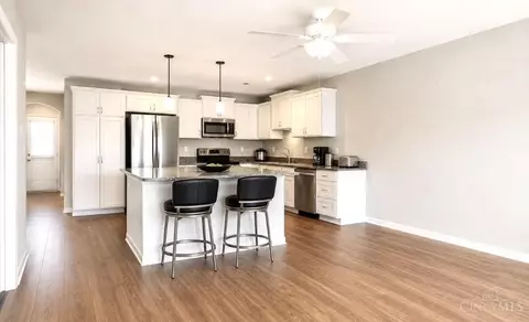 Kitchen - 4285 Value Springs Dr, Cincinnati, OH 45245 photo 4 of 5