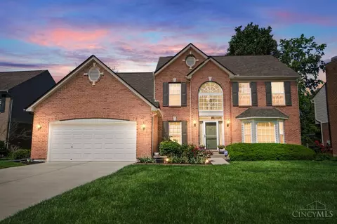 10210 Meadowknoll Dr, Loveland, OH 45140