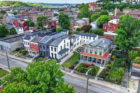 916 York St, Cincinnati, OH 45214