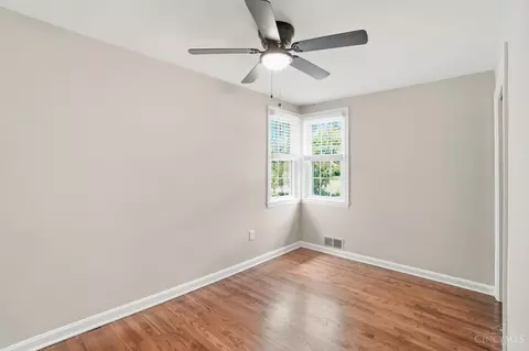Bedroom - 9808 Daly Rd, Cincinnati, OH 45231 photo 4 of 5