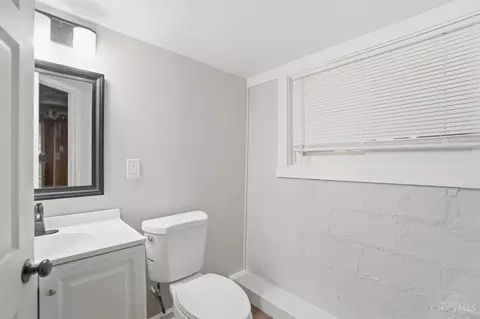 Bath - 9808 Daly Rd, Cincinnati, OH 45231 photo 2 of 2