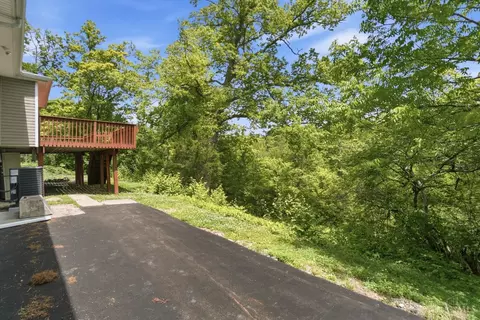 Exterior - 9808 Daly Rd, Cincinnati, OH 45231 photo 8 of 9