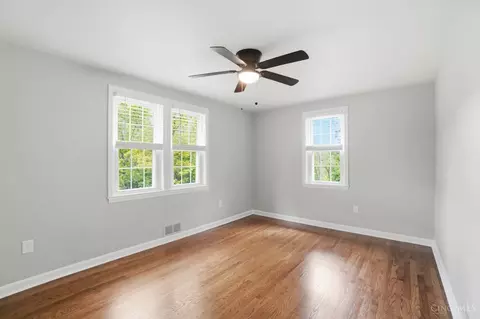 Bedroom - 9808 Daly Rd, Cincinnati, OH 45231 photo 1 of 5