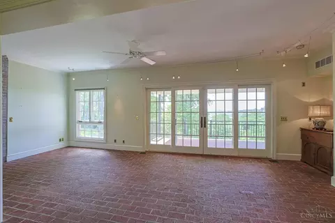 Living - 11 Weebetook Ln, Cincinnati, OH 45208 photo 5 of 6