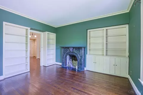 Living - 11 Weebetook Ln, Cincinnati, OH 45208 photo 6 of 6