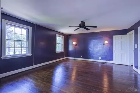 Bedroom - 11 Weebetook Ln, Cincinnati, OH 45208 photo 1 of 15