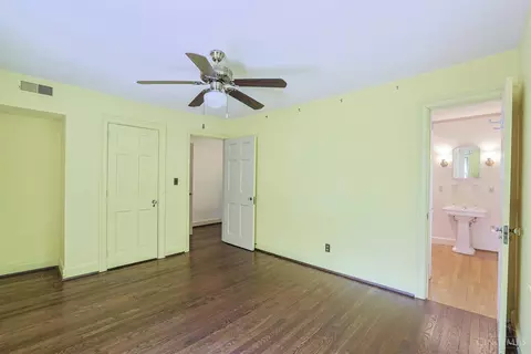 Bedroom - 11 Weebetook Ln, Cincinnati, OH 45208 photo 7 of 15