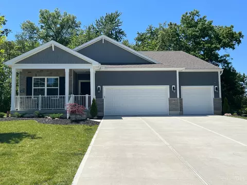 3665 Heritage Farm Ln, Amelia, OH 45102