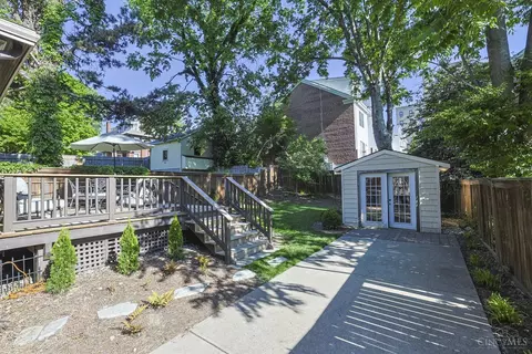 Exterior - 1704 Mcmillan St, Cincinnati, OH 45206 photo 7 of 10