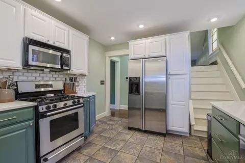 Kitchen - 1704 Mcmillan St, Cincinnati, OH 45206 photo 3 of 3