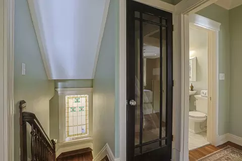 Entry Way - 1704 Mcmillan St, Cincinnati, OH 45206 photo 3 of 3