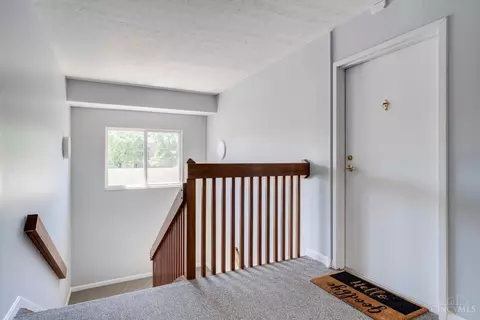 Entry Way - 12181 Regency Run Ct, Cincinnati, OH 45240 photo 2 of 4