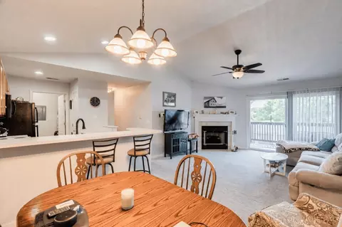 Dining - 12181 Regency Run Ct, Cincinnati, OH 45240 photo 1 of 1