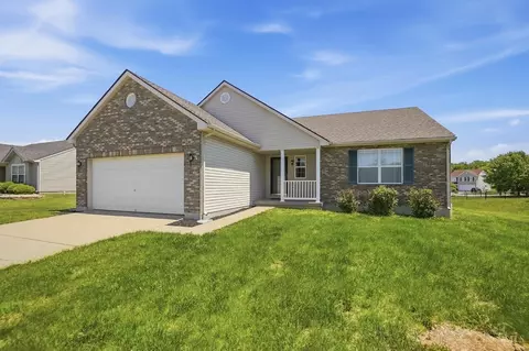 22 Meadowcrest Dr, Franklin, OH 45005
