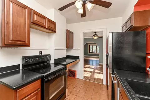 Kitchen - 1818 Dalewood Pl, Cincinnati, OH 45237 photo 2 of 2