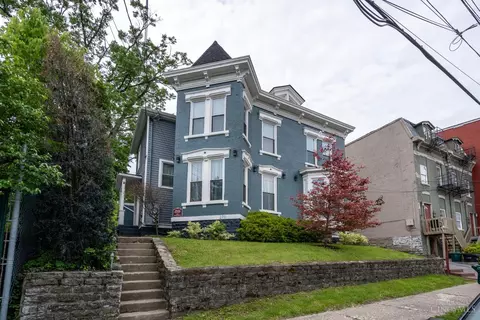 2711 Price Ave, Cincinnati, OH 45204