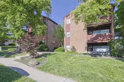 4905 Chalet Dr, Saint Bernard, OH 45217