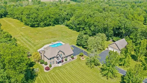 7723 White Swan Rd, Georgetown, OH 45121