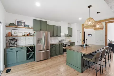 Kitchen - 5184 Pinecrest Dr, Morrow, OH 45152 photo 3 of 5