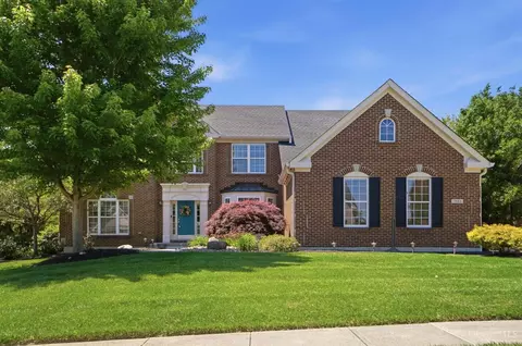 7605 Fox Chase Dr, West Chester, OH 45069
