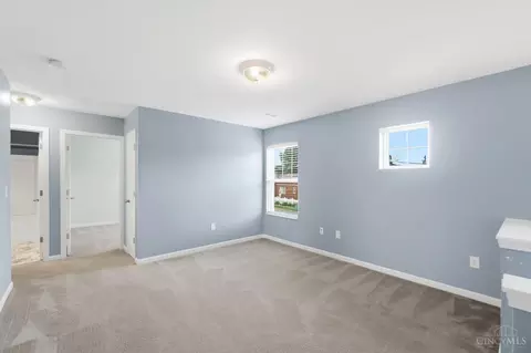 Bedroom - 5752 Rhode Island Ave, Cincinnati, OH 45237 photo 1 of 8