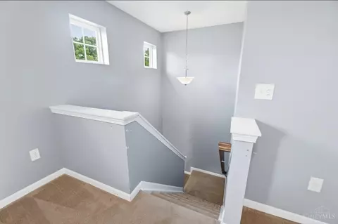 Entry Way - 5752 Rhode Island Ave, Cincinnati, OH 45237 photo 7 of 10