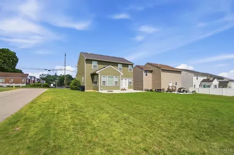 Exterior - 5752 Rhode Island Ave, Cincinnati, OH 45237 photo 9 of 10