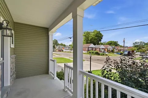 Exterior - 5752 Rhode Island Ave, Cincinnati, OH 45237 photo 5 of 10