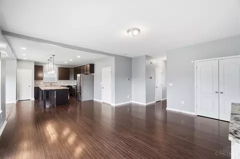 Living - 5752 Rhode Island Ave, Cincinnati, OH 45237 photo 3 of 4