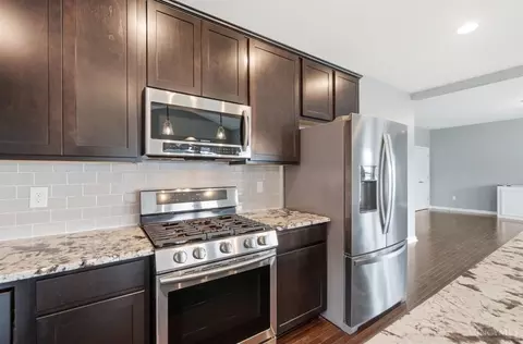 Kitchen - 5752 Rhode Island Ave, Cincinnati, OH 45237 photo 5 of 5