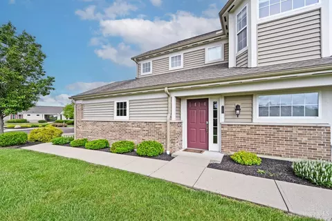 Exterior - 7302 Bridge Point Dr, Cincinnati, OH 45248 photo 3 of 11