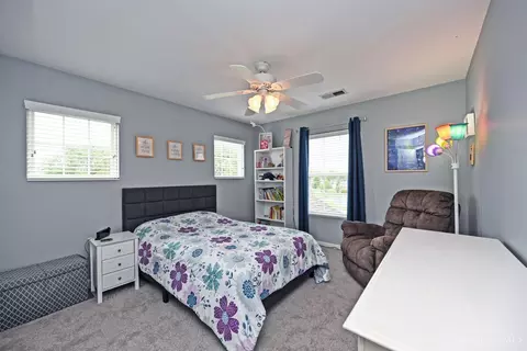Bedroom - 7302 Bridge Point Dr, Cincinnati, OH 45248 photo 2 of 4