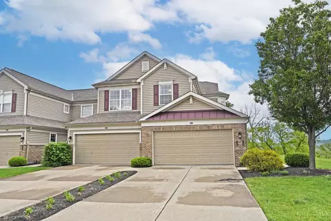 Exterior - 7302 Bridge Point Dr, Cincinnati, OH 45248 photo 2 of 11