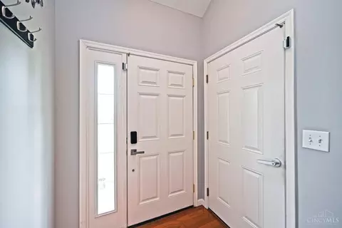 Entry Way - 7302 Bridge Point Dr, Cincinnati, OH 45248 photo 1 of 3