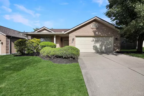 40 Benchway Ct, Fairfield, OH 45014