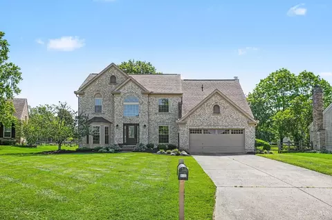 611 Shadowlawn Ln, Loveland, OH 45140