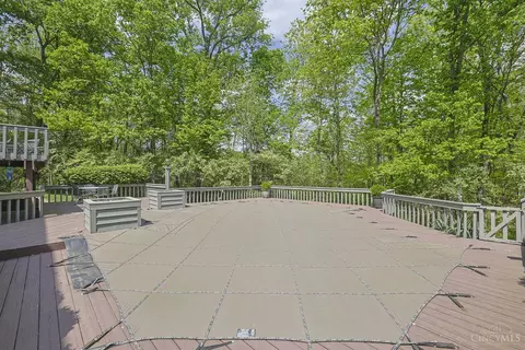 Exterior - 26 Trailbridge Dr, Blue Ash, OH 45241 photo 10 of 16