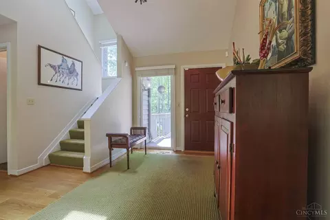 Entry Way - 26 Trailbridge Dr, Blue Ash, OH 45241 photo 1 of 2