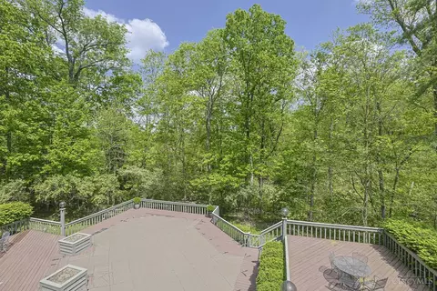 Exterior - 26 Trailbridge Dr, Blue Ash, OH 45241 photo 12 of 16