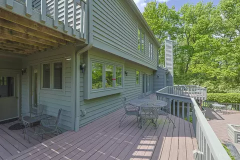 Exterior - 26 Trailbridge Dr, Blue Ash, OH 45241 photo 7 of 16