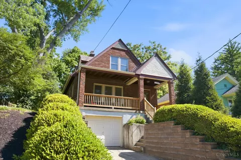 3024 Mapleleaf Ave, Cincinnati, OH 45213