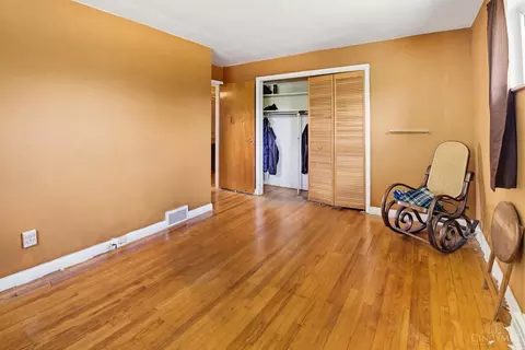 Bedroom - 911 Lakeside Dr, Cincinnati, OH 45231 photo 2 of 7
